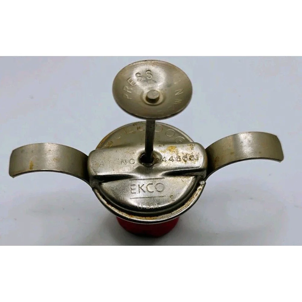 Vintage EKCO Bulldog Pat No. 2446661 Bottle Cap Stopper Pop Soda Liquor Red